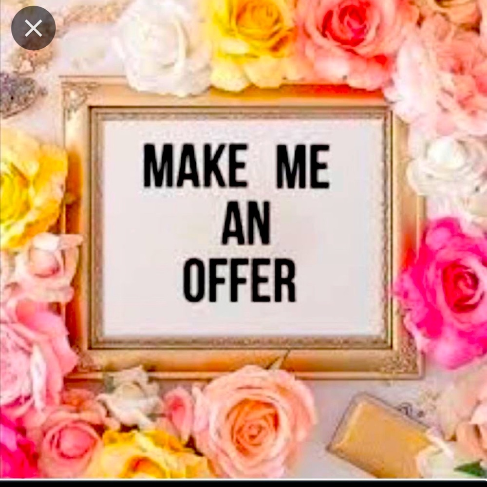🛍️🛍️🛍️Make me any offer. All offers are welcome. Bundle and save🛍️🛍️🛍️ 🛍️